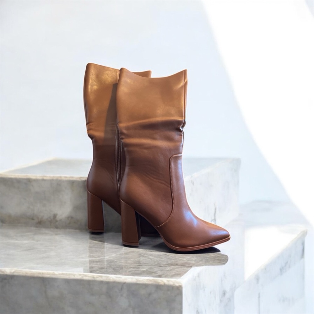 Elegant Brown Leather Women's Boots